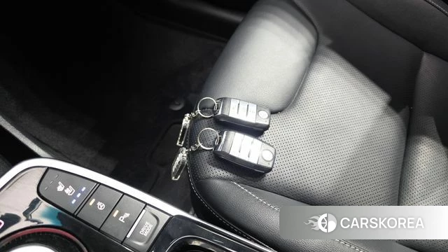Kia Niro EV id 4594941 из Кореи 8