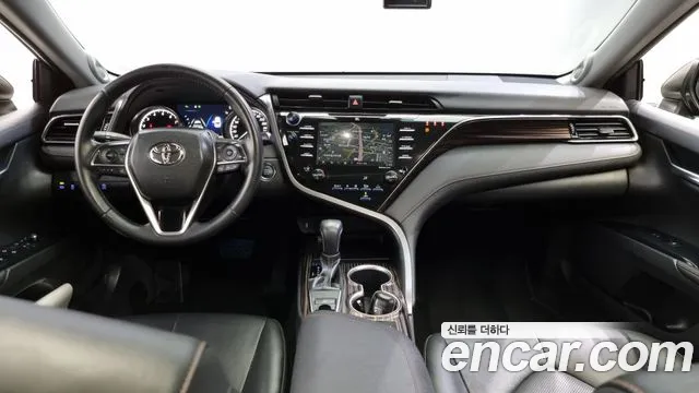 Toyota Camry (XV70) id 2687990 из Кореи 8