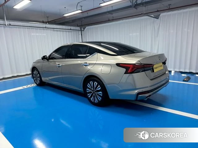 Nissan Teana id 4212945 из Китая 8
