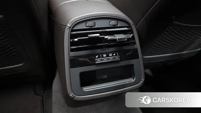 Maserati Quattroporte id 3530301 из Кореи 8