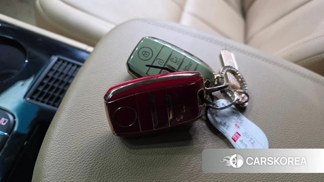 Kia The New Carnival id 3893742 из Кореи 8