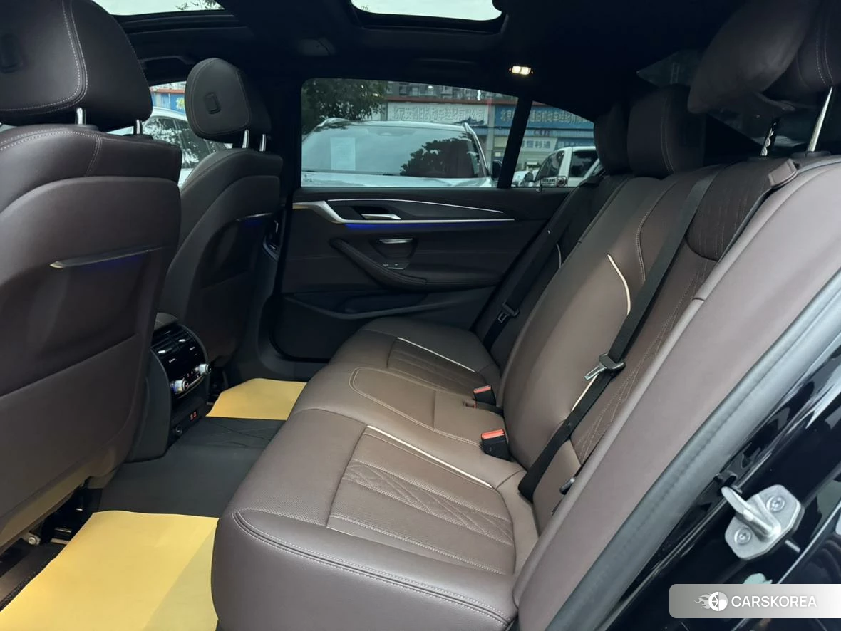 BMW 5 series id 4453918 из Китая 8
