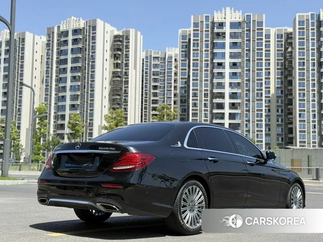 Mercedes-Benz E-class id 4217458 из Китая 8
