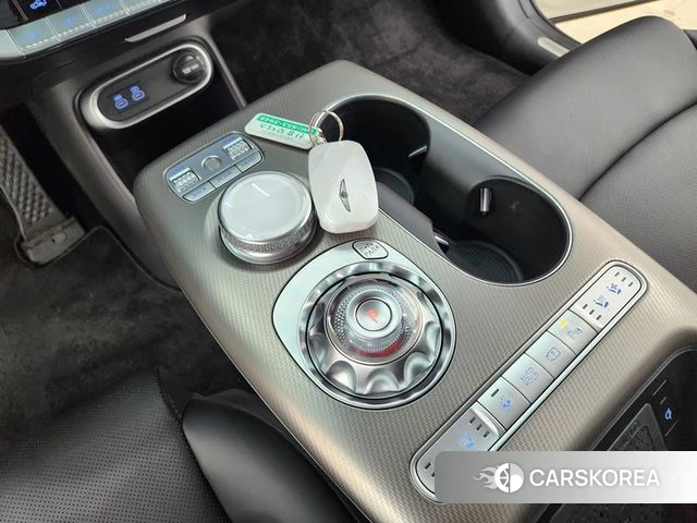 Genesis GV60 id 4186145 из Кореи 8