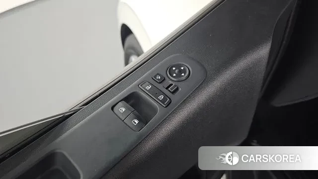 Hyundai Staria id 3342369 из Кореи 8