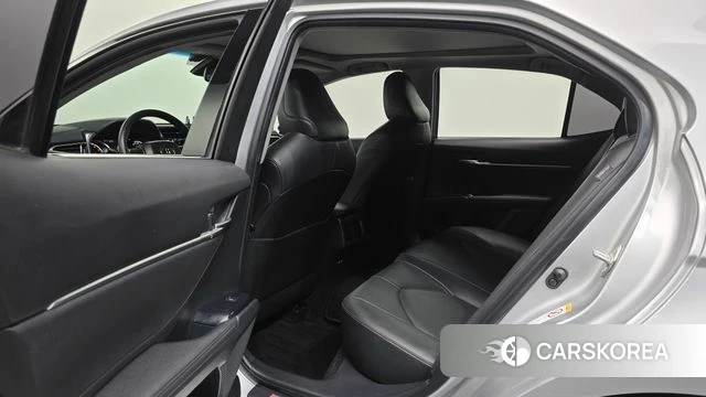 Toyota Camry (XV70) id 4717993 из Кореи 8