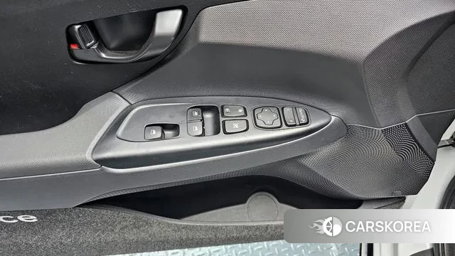 Hyundai Veloster (JS) id 3226170 из Кореи 8