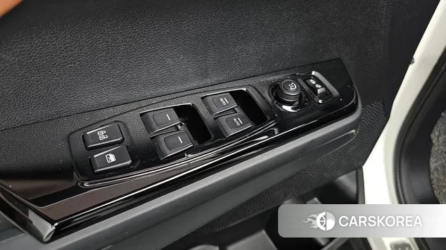 Ssangyong Torres id 3675155 из Кореи 8