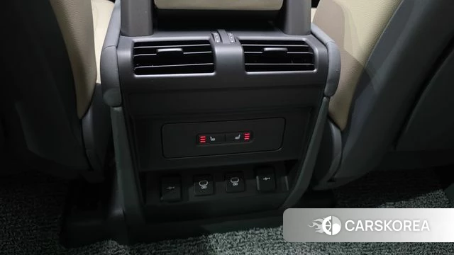 Land Rover Defender (L663) id 4524766 из Кореи 8