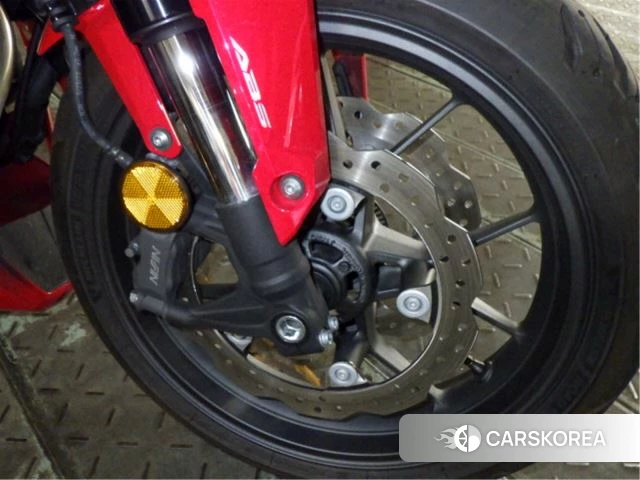 Honda CBR400R id 3950056 из Японии 8