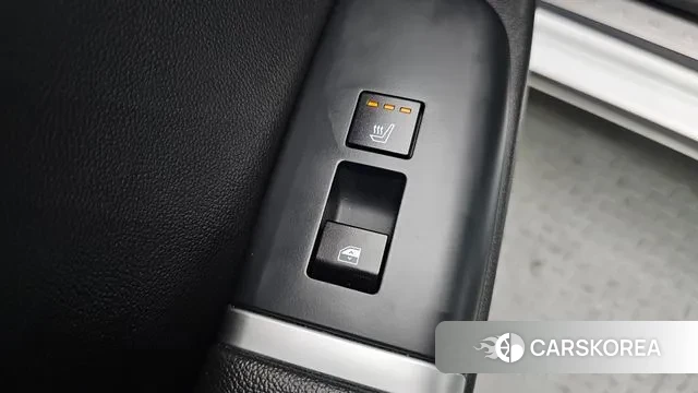 Hyundai Grandeur (GN7) id 3701543 из Кореи 8