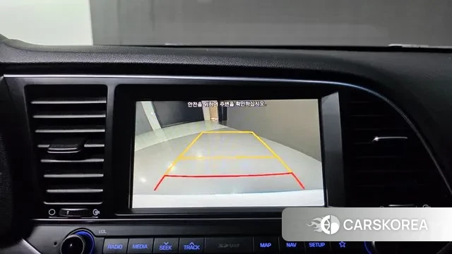 Hyundai Avante AD id 3391631 из Кореи 8