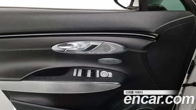 Genesis GV70 id 2573547 из Кореи 8