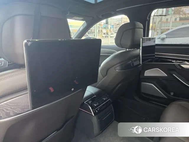 Audi A8 (D5) id 3649720 из Кореи 8