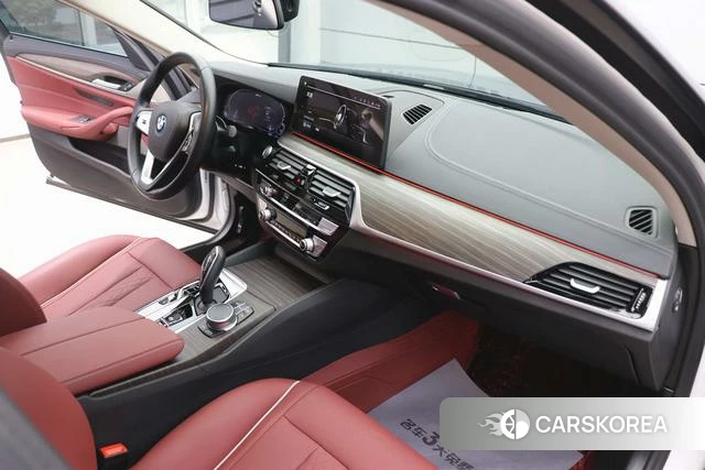 BMW 5 series PHEV id 4210196 из Китая 8