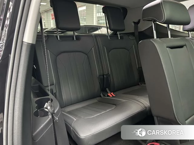 Volkswagen Tourang id 4299756 из Китая 8