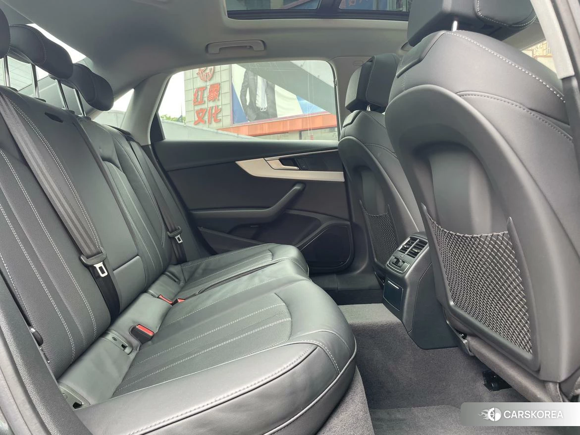 Audi A4L id 4512827 из Китая 8