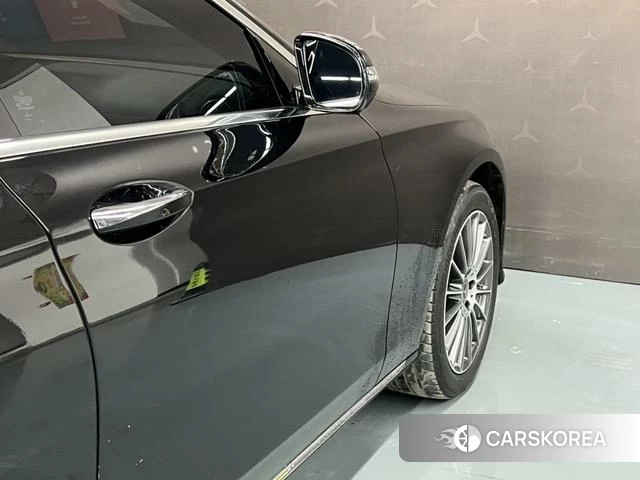 Mercedes-Benz E-class id 4275532 из Китая 8