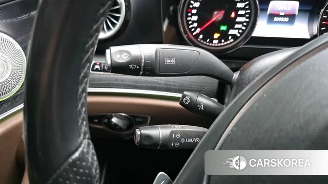 Mercedes-Benz E-Class W213 id 4781216 из Кореи 7