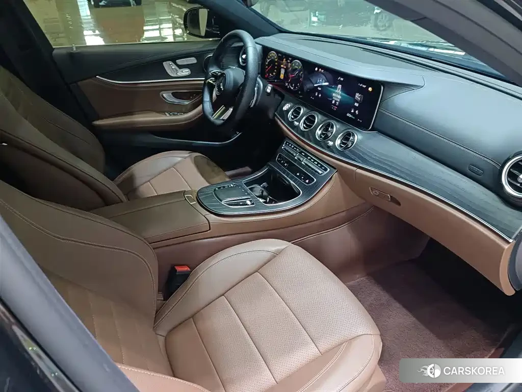 Mercedes-Benz E-Class id 4644616 из Китая 8