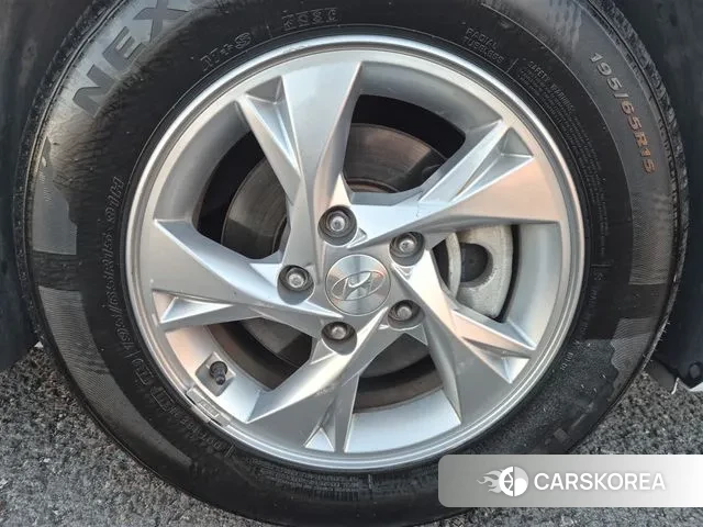 Hyundai Avante (CN7) id 3443634 из Кореи 8