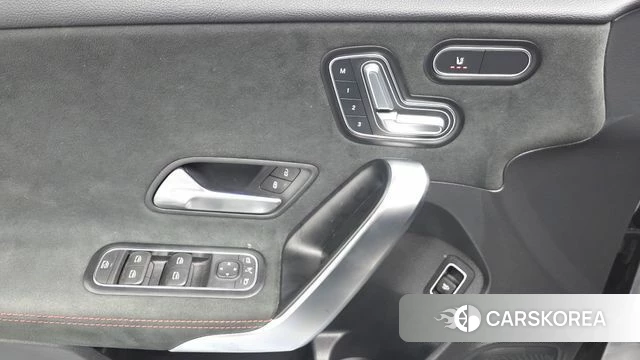 Mercedes-Benz A-Class W177 id 4443266 из Кореи 8
