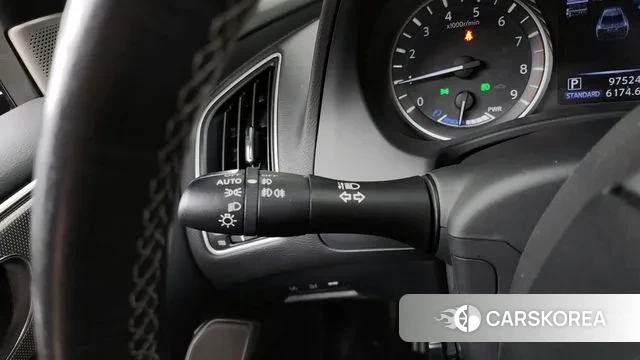 Infiniti Q50 id 3055656 из Кореи 8