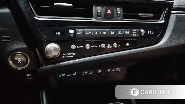 Lexus ES300h 7th generation id 3544902 из Кореи 8