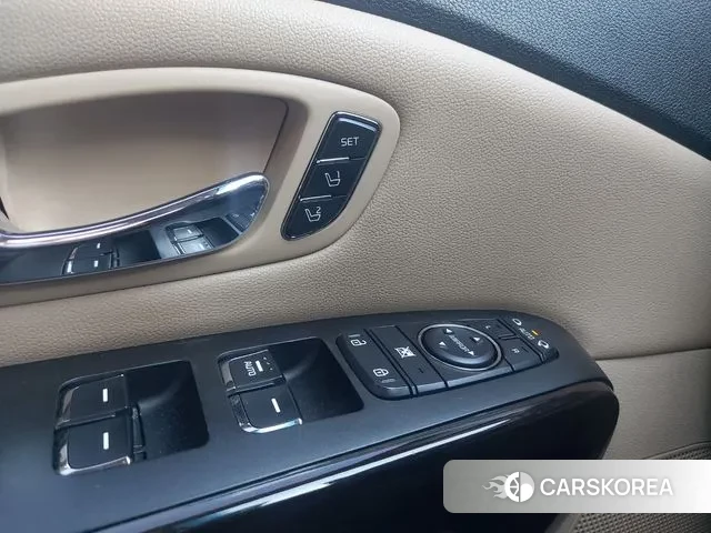 Kia The New Carnival id 3045459 из Кореи 8