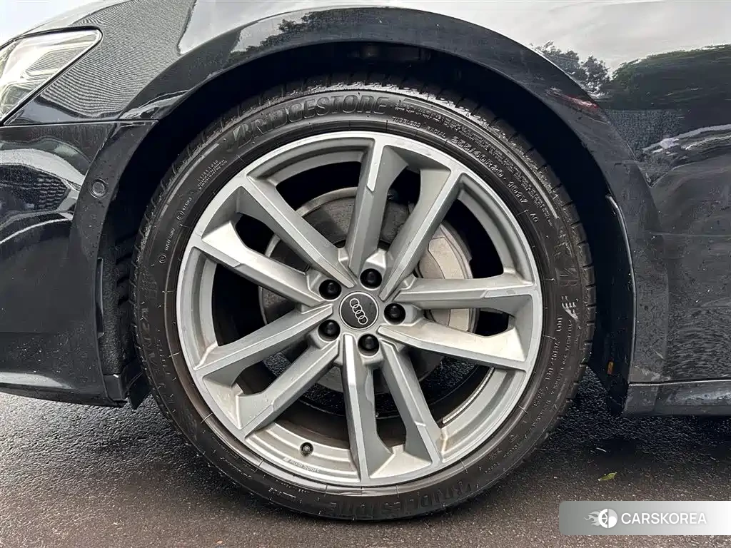 Audi A7 id 4599625 из Китая 8