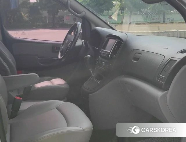 Hyundai The New Grand Starex id 4626306 из Кореи 8