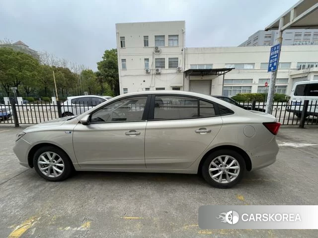Roewe i5 id 4238979 из Китая 8