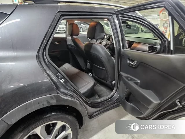 Kia Stonic id 3692950 из Кореи 8