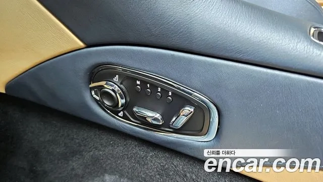 Aston Martin DB11 id 2932411 из Кореи 8