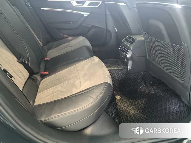 Audi A6L id 4341696 из Китая 8