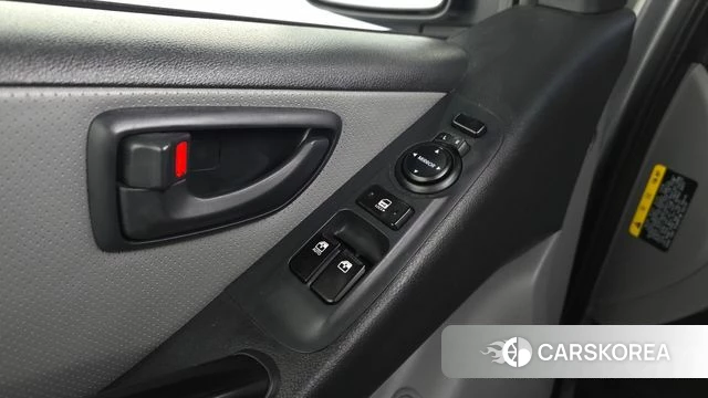 Hyundai The New Grand Starex id 3880121 из Кореи 8