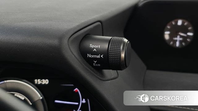 Lexus UX250h id 4677587 из Кореи 8