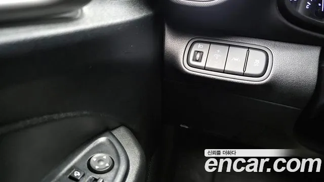 Hyundai Venue id 2488523 из Кореи 8