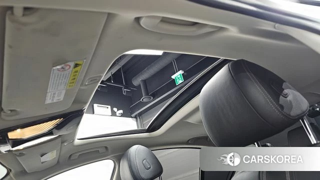 BMW 5 Series (G30) id 3808132 из Кореи 8