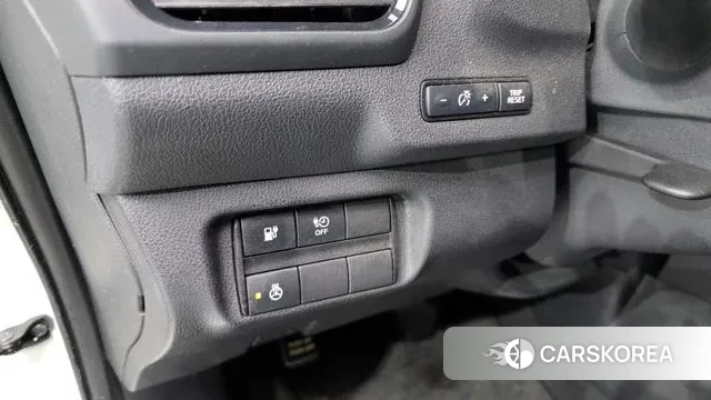 Nissan Leaf (ZE1) id 3449458 из Кореи 8