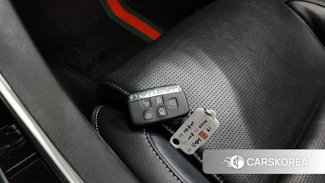 Jaguar XE id 4345486 из Кореи 8