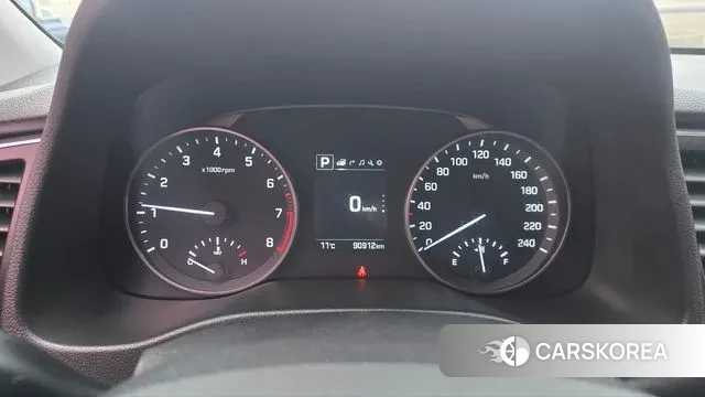 Hyundai Avante AD id 3709540 из Кореи 8