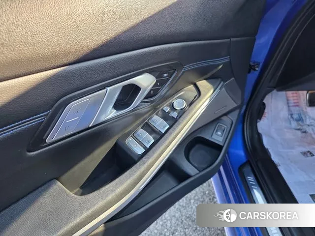 BMW 3 Series (G20) id 3438549 из Кореи 8