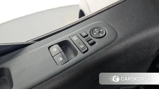 Hyundai Staria id 3405319 из Кореи 8