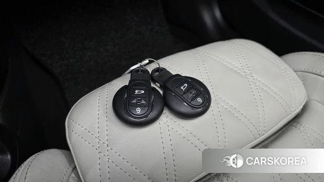 Mini Cooper S id 4792932 из Кореи 8