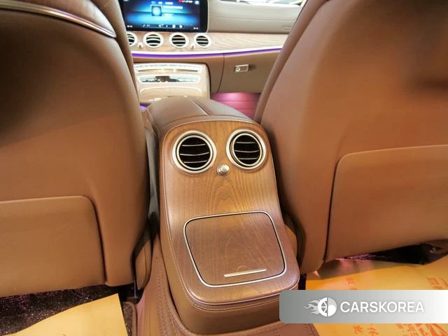 Mercedes-Benz E-class PHEV id 4221347 из Китая 8
