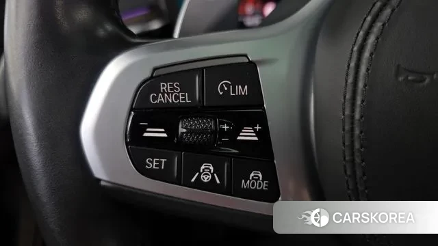 BMW 5 Series (G30) id 3702977 из Кореи 8