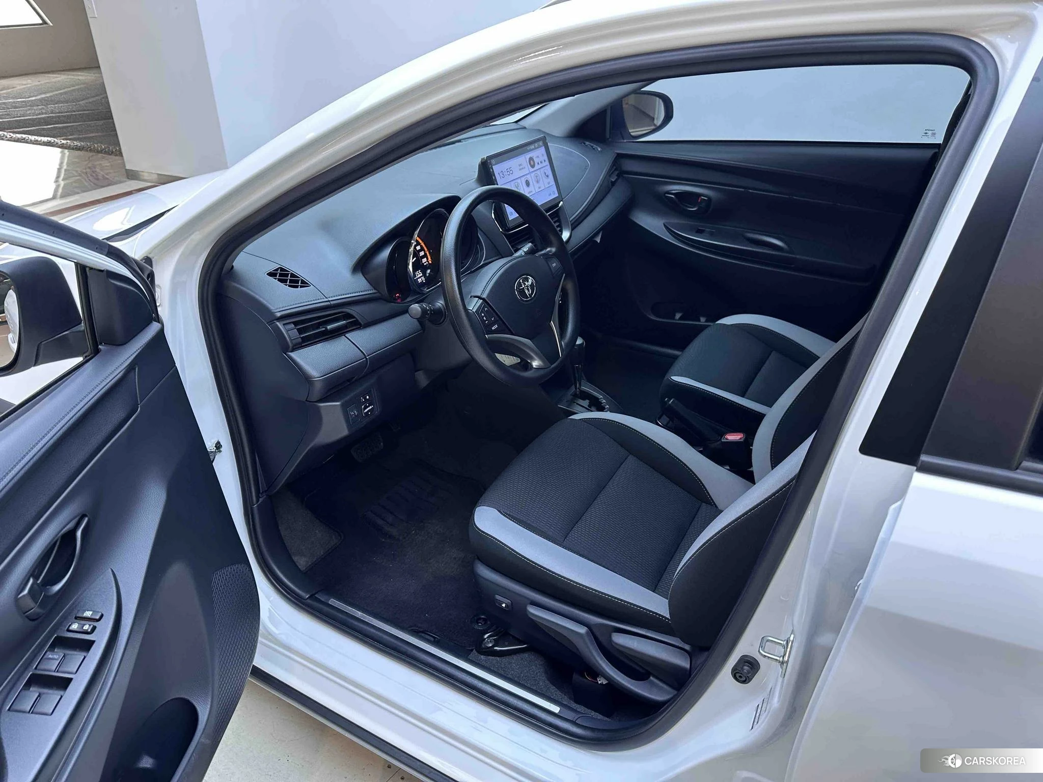 Toyota Yaris L id 4510347 из Китая 8