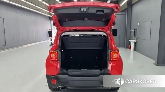 Jeep Renegade id 3055095 из Кореи 8