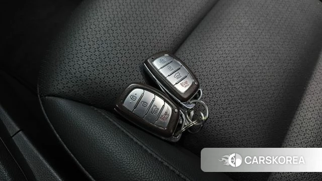 Hyundai Avante AD id 4557918 из Кореи 8